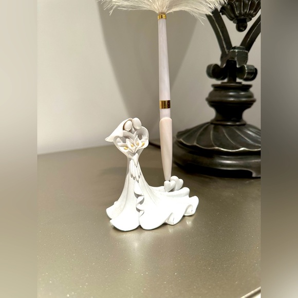 Bridal pen - Picture 2 of 4